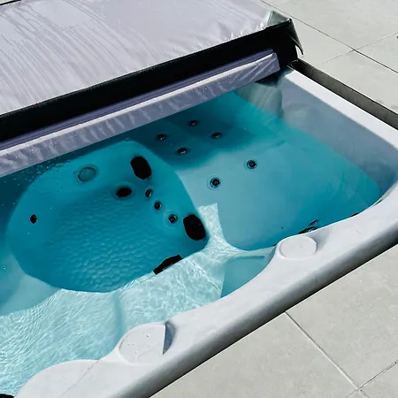 Willa Lovely Casa Deseada, Heated Pool, Jacuzzi, Bbq, Ping Pong Table *