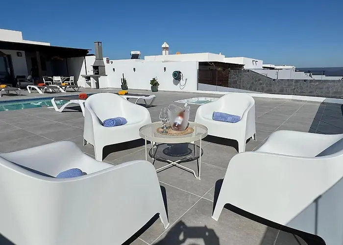 Lovely Casa Deseada, Heated Pool, Jacuzzi, Bbq, Ping Pong Table * Playa Blanca (Lanzarote)